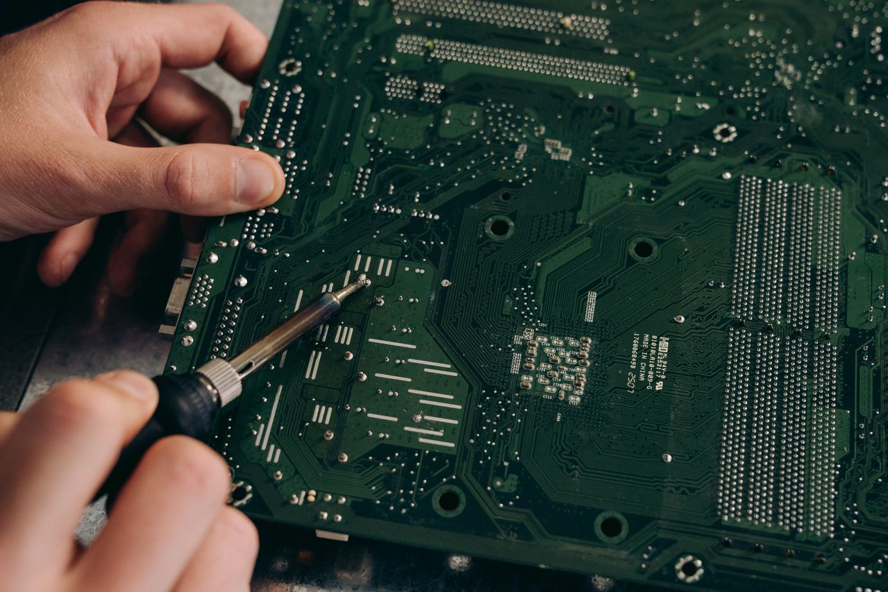 Bozzato Elettronica: esperti in assemblaggio e produzione di schede elettroniche